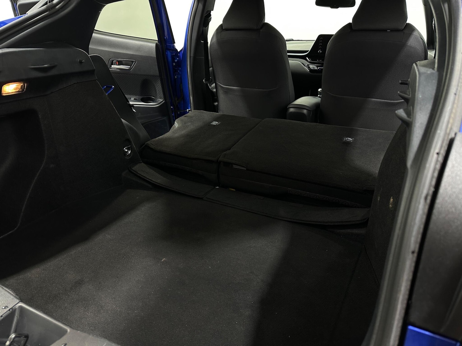 Used Toyota C-HR 2021 for sale - 76898289: Photo 41