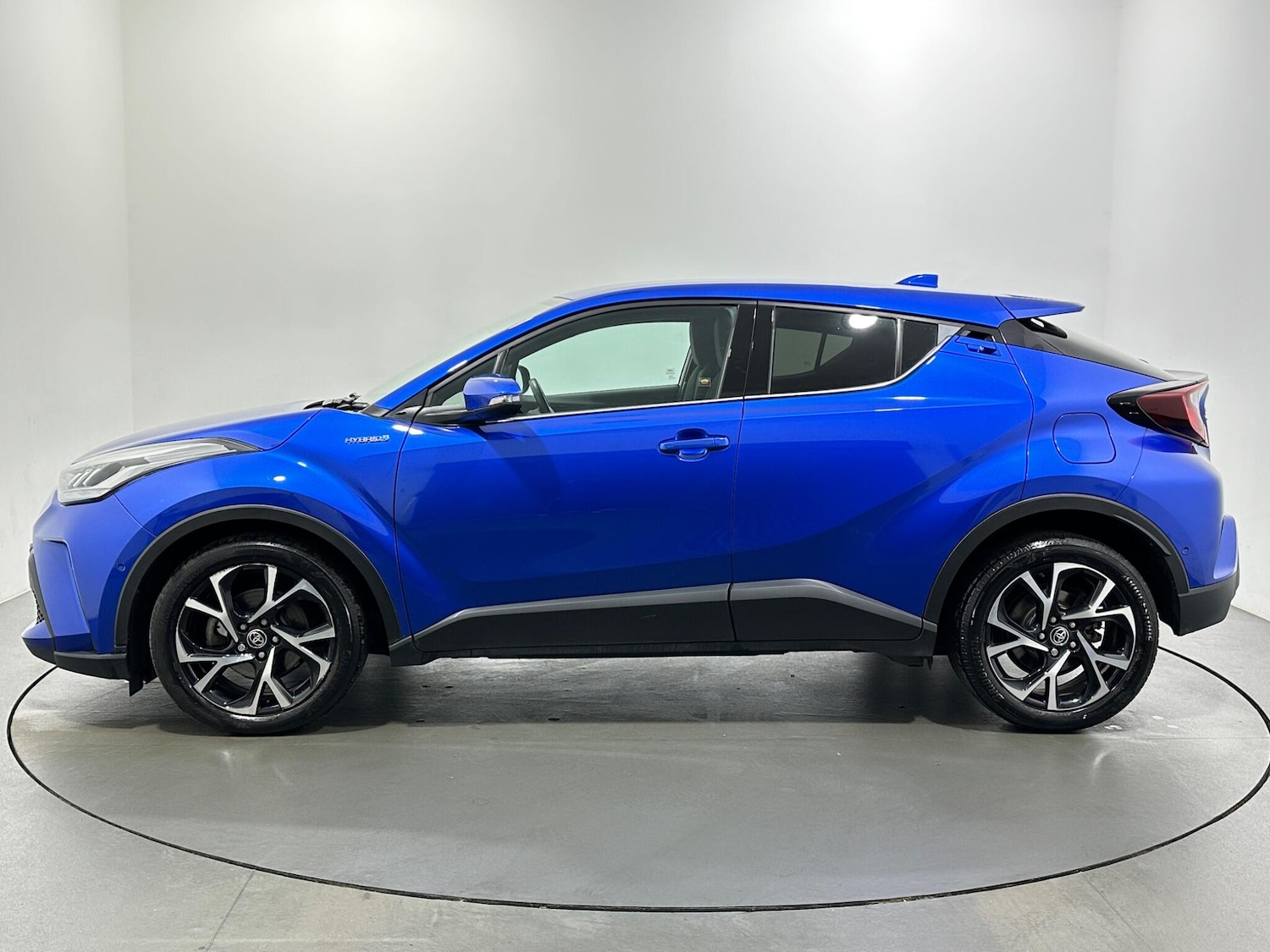 Used Toyota C-HR 2021 for sale - 76898289: Photo 5