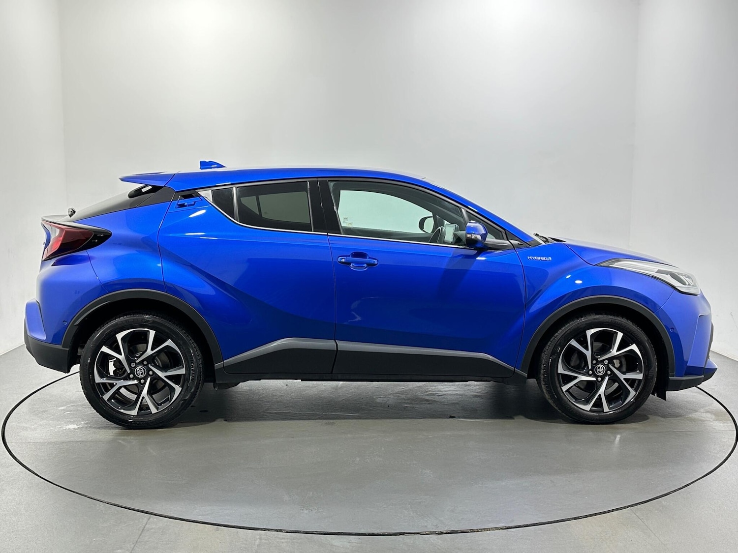 Used Toyota C-HR 2021 for sale - 76898289: Photo 9