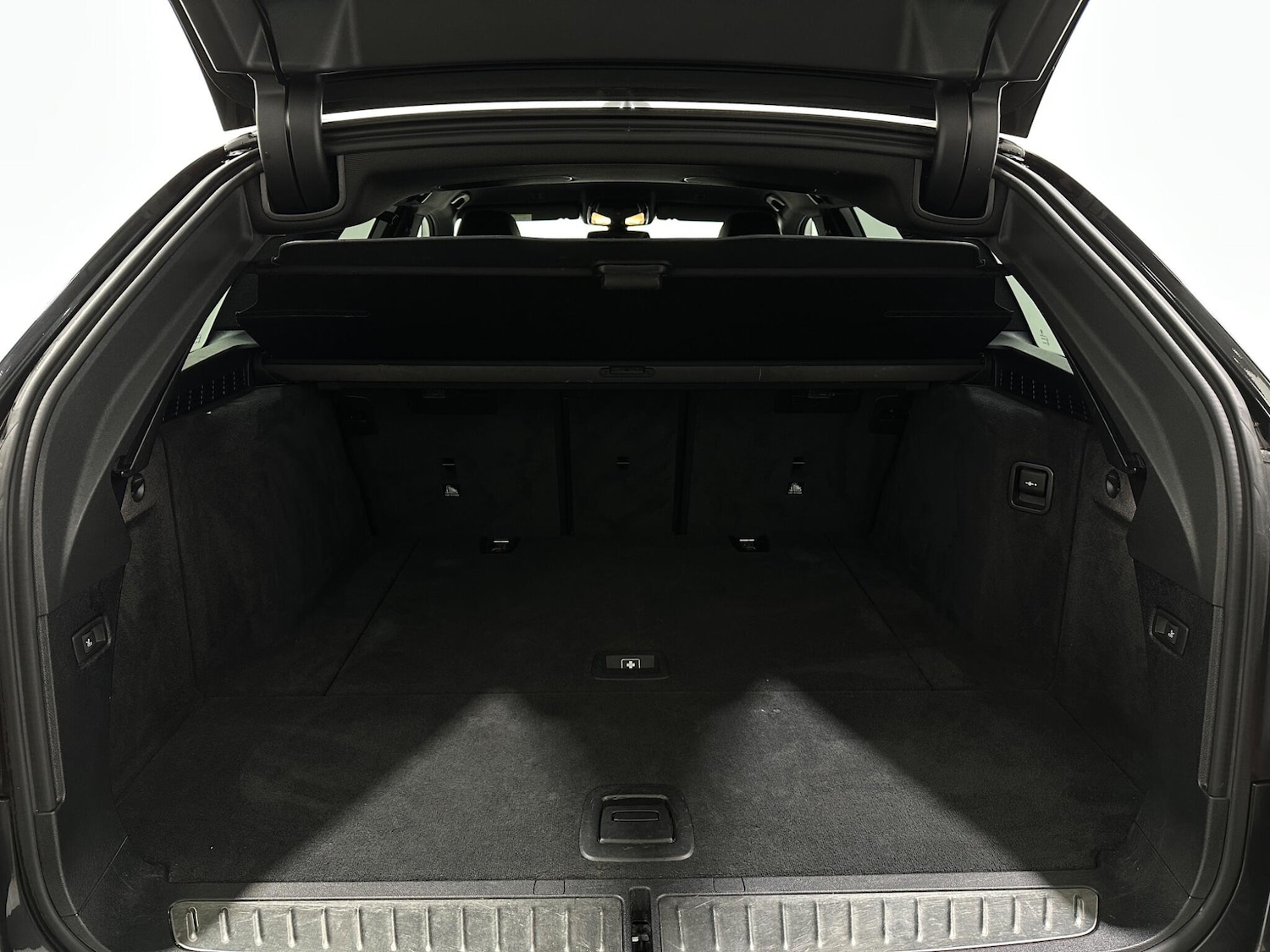 Used BMW 5 Series for sale - 77977608: Photo 46