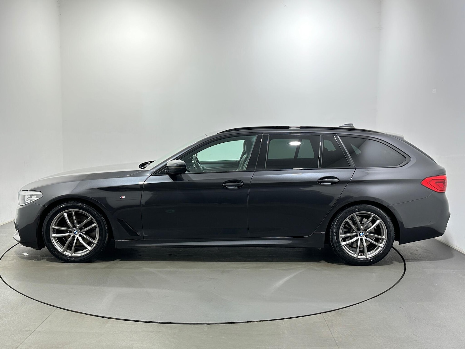 Used BMW 5 Series for sale - 77977608: Photo 5