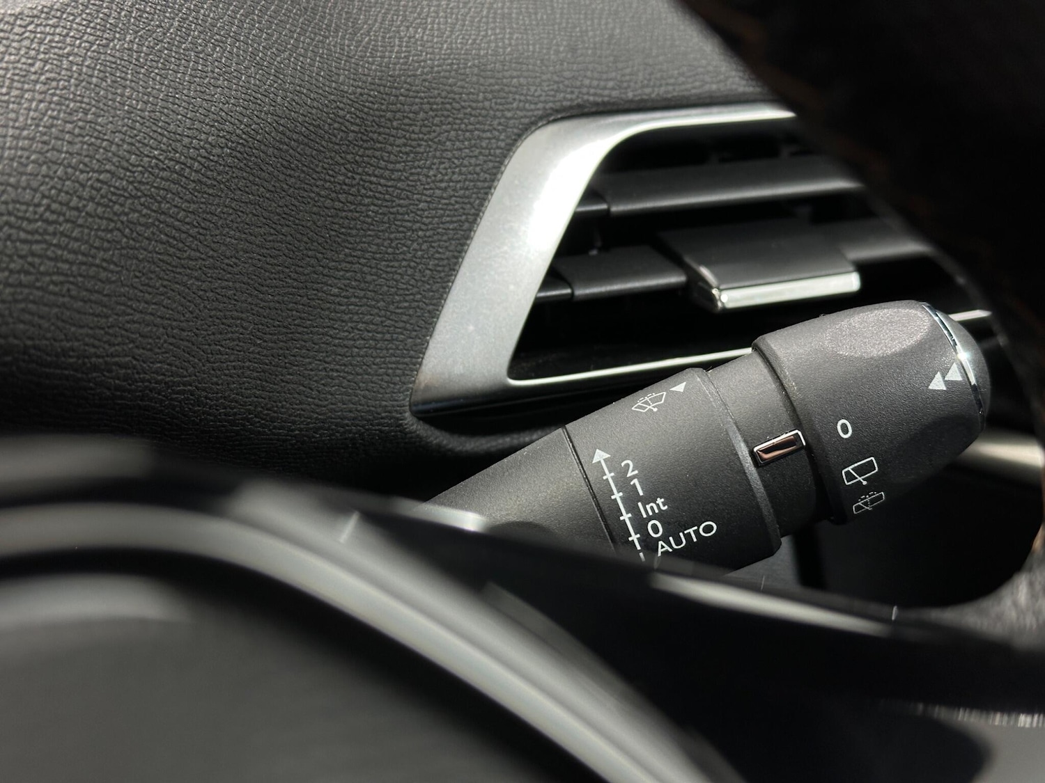 Used Peugeot 3008 2018 for sale - 76878469: Photo 15