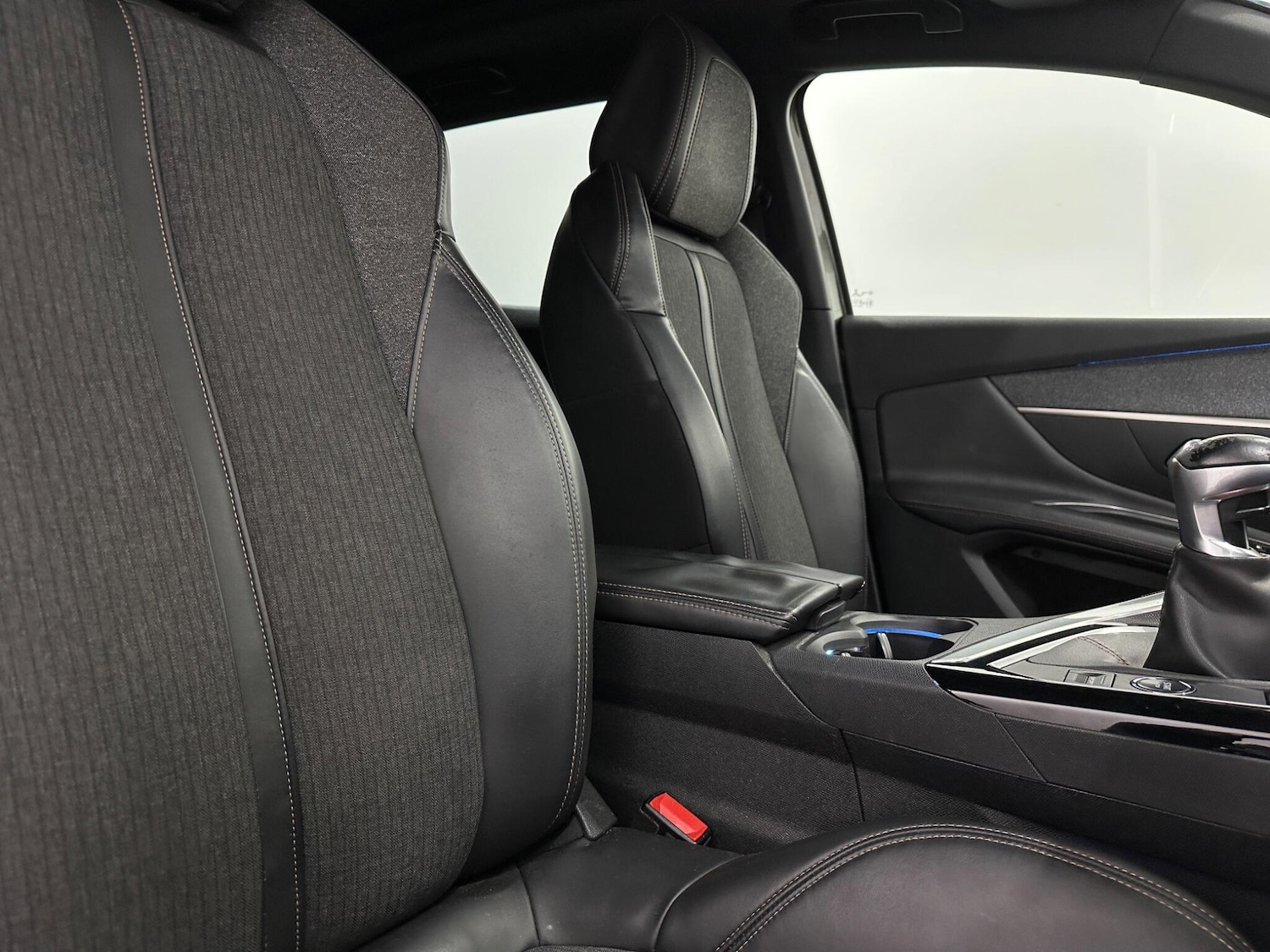 Used Peugeot 3008 2018 for sale - 76878469: Photo 30