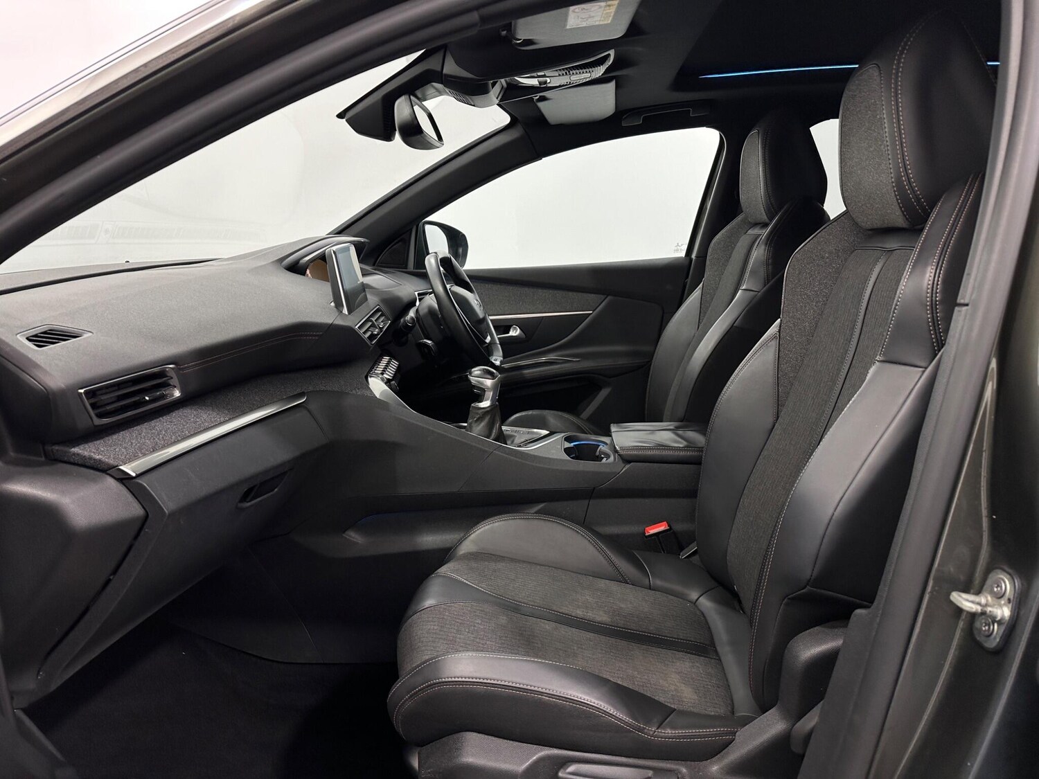 Used Peugeot 3008 2018 for sale - 76878469: Photo 33