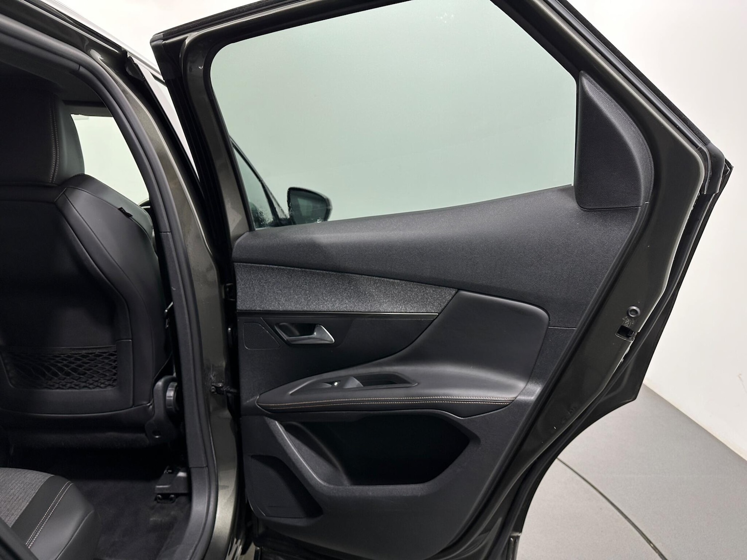 Used Peugeot 3008 2018 for sale - 76878469: Photo 43