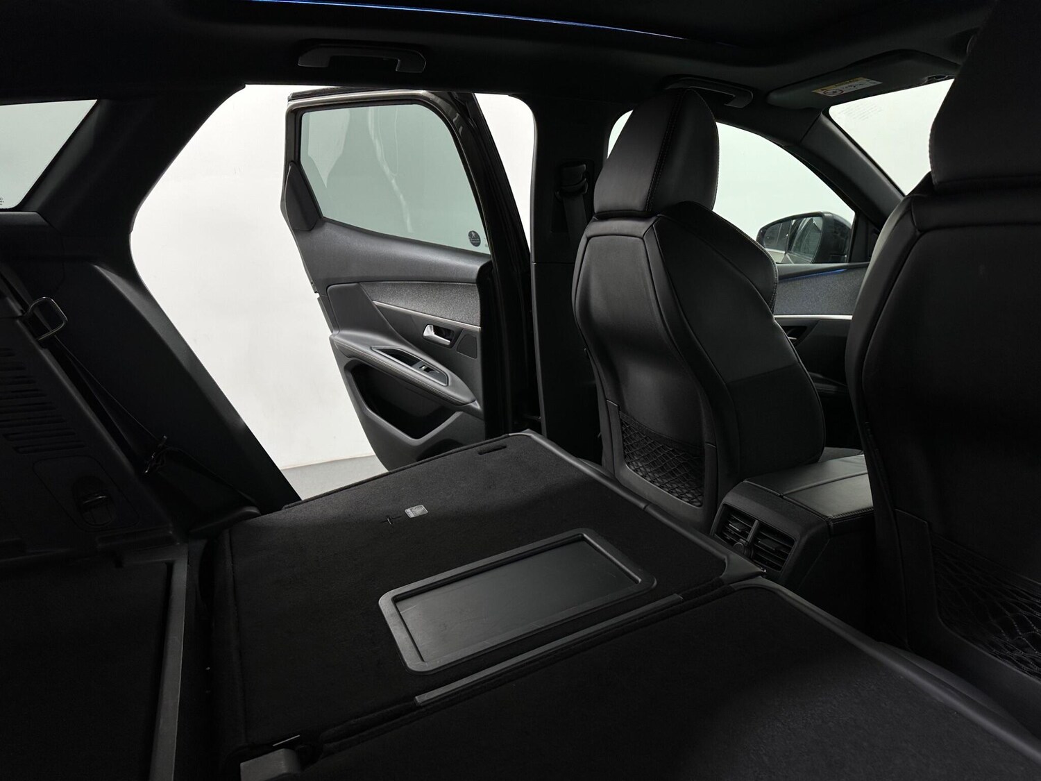 Used Peugeot 3008 2018 for sale - 76878469: Photo 46