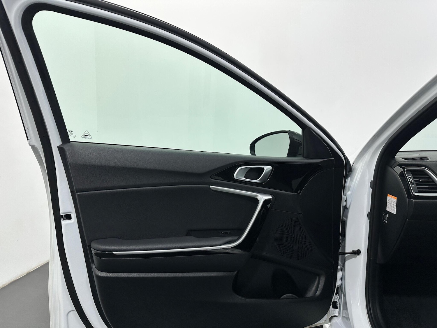 Used Kia Ceed for sale - 77799114: Photo 35