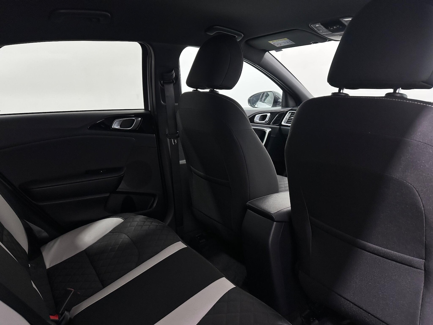 Used Kia Ceed for sale - 77799114: Photo 39