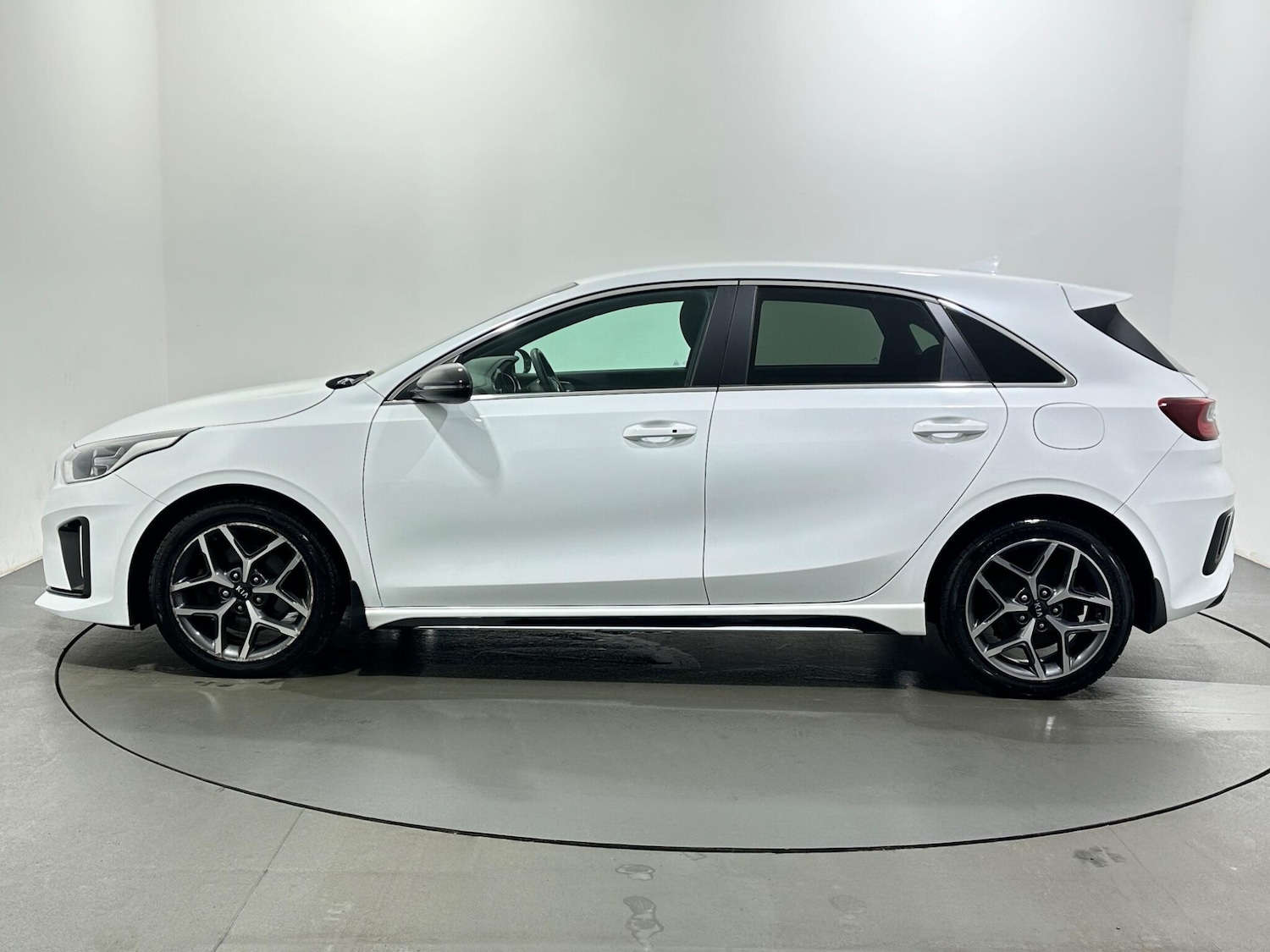 Used Kia Ceed for sale - 77799114: Photo 5