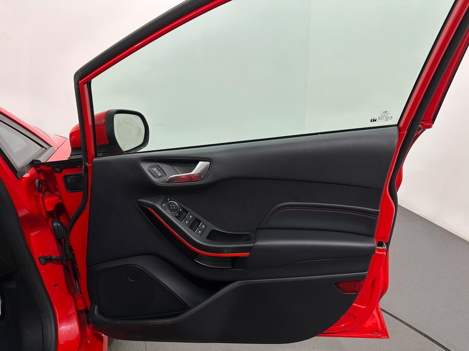 Used Ford Fiesta 2019 for sale - 76878648: Photo 32