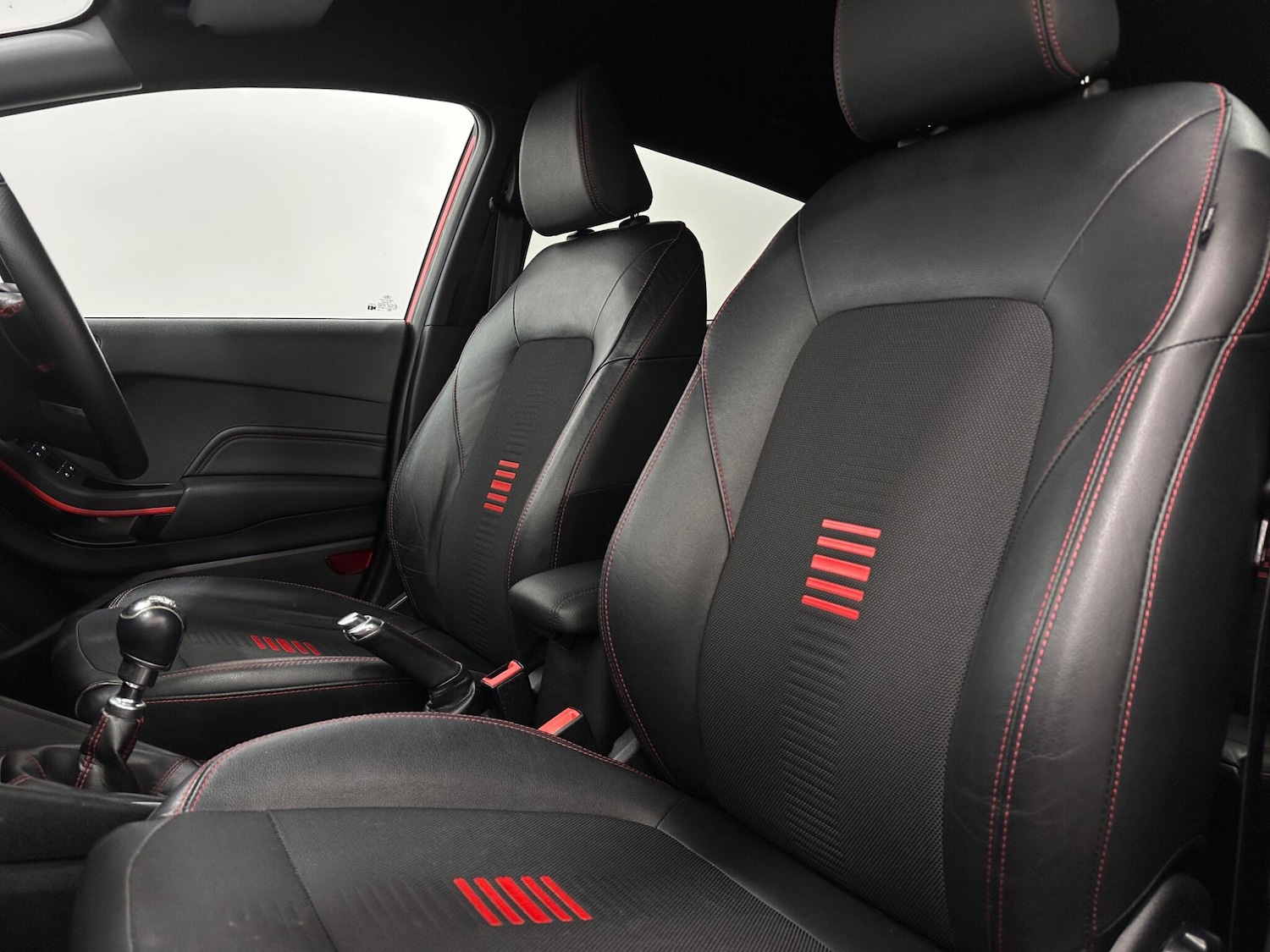 Used Ford Fiesta 2019 for sale - 76878648: Photo 34