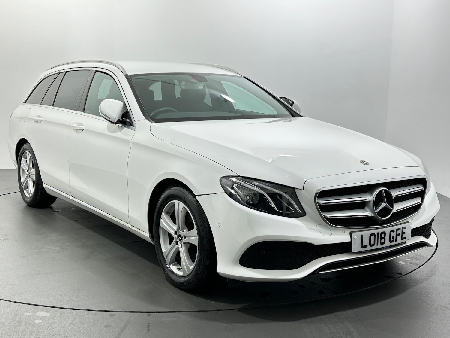Used Mercedes-Benz E Class 2018 for sale - 76878636: Photo 1