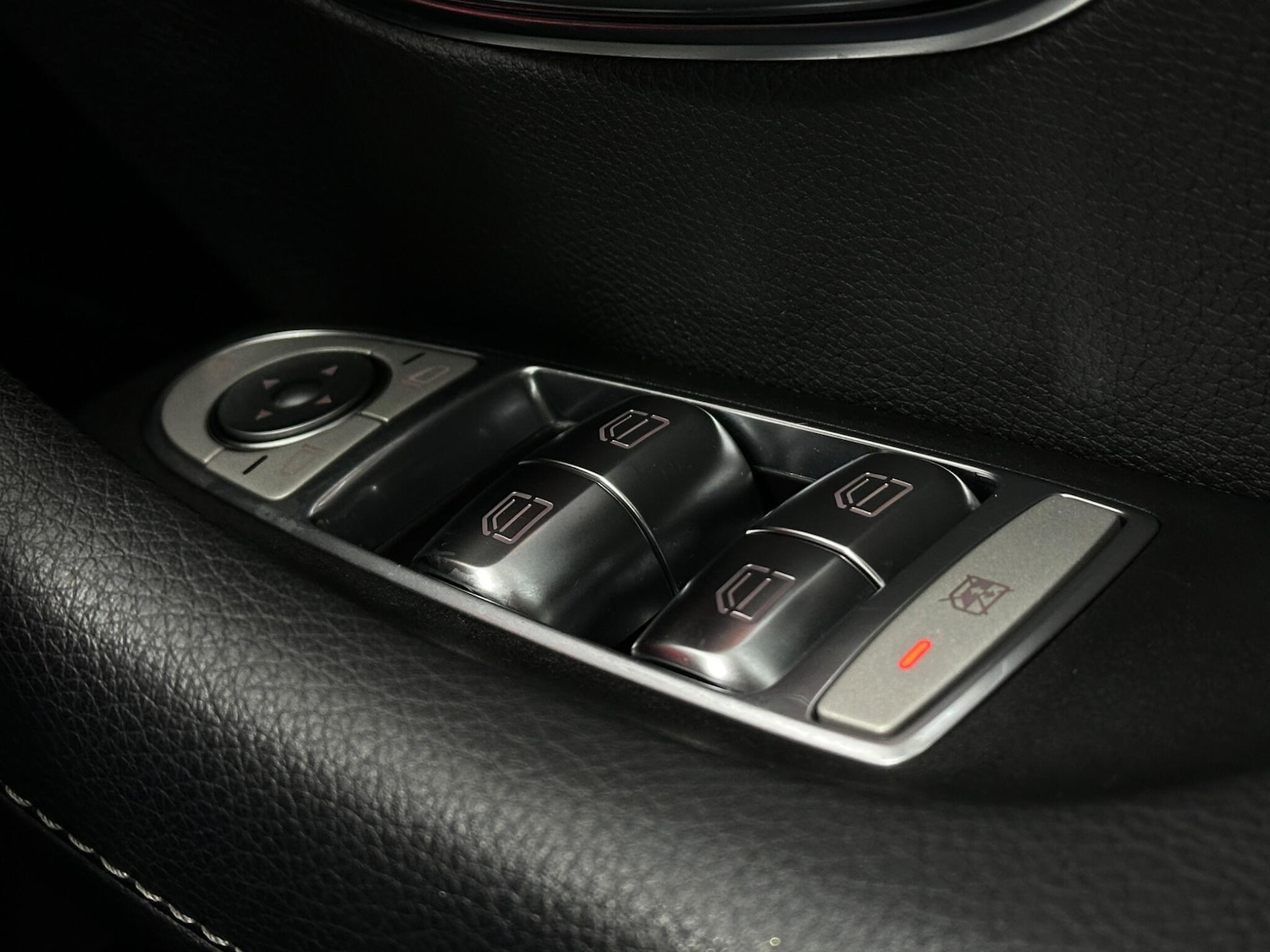 Used Mercedes-Benz E Class 2018 for sale - 76878636: Photo 18