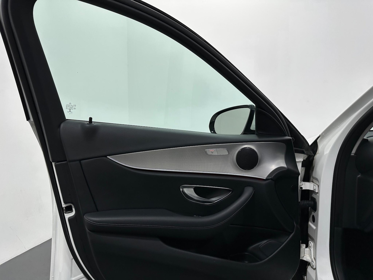 Used Mercedes-Benz E Class 2018 for sale - 76878636: Photo 36