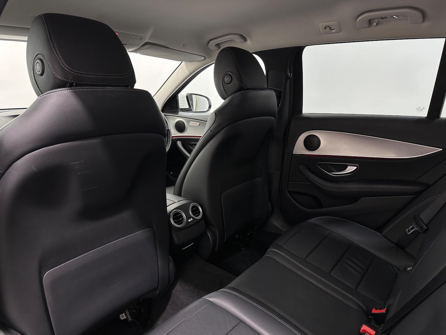 Used Mercedes-Benz E Class 2018 for sale - 76878636: Photo 37