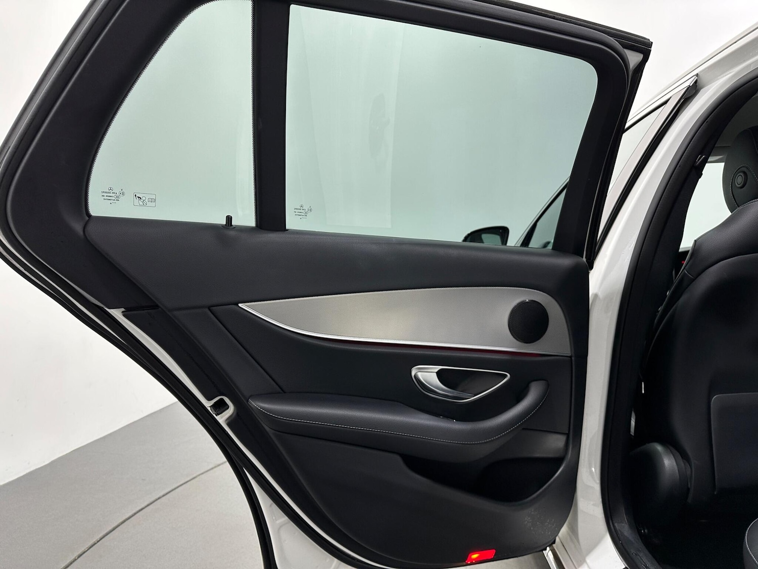 Used Mercedes-Benz E Class 2018 for sale - 76878636: Photo 40