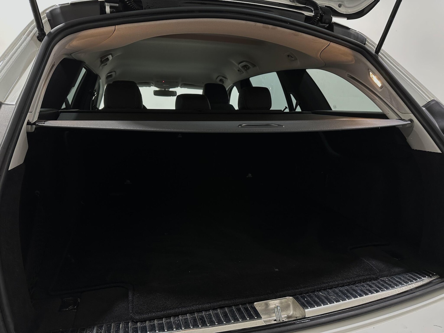 Used Mercedes-Benz E Class 2018 for sale - 76878636: Photo 47