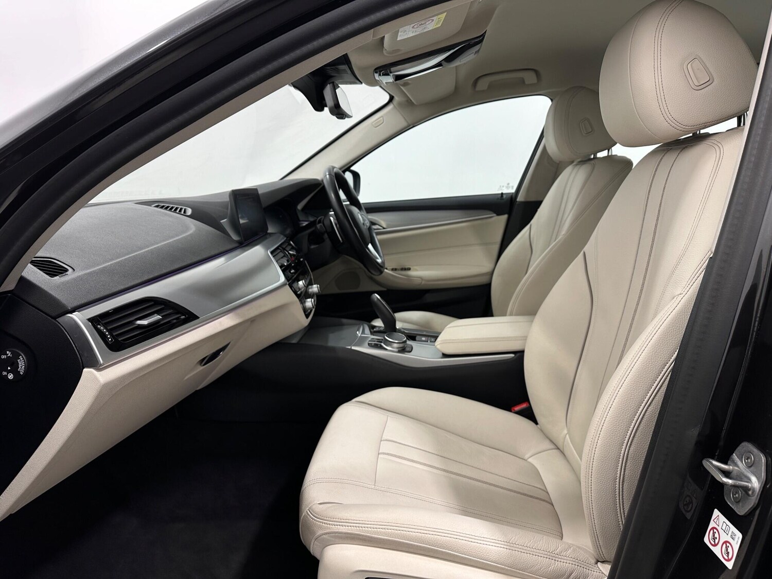 Used BMW 5 Series 2020 for sale - 78087097: Photo 35