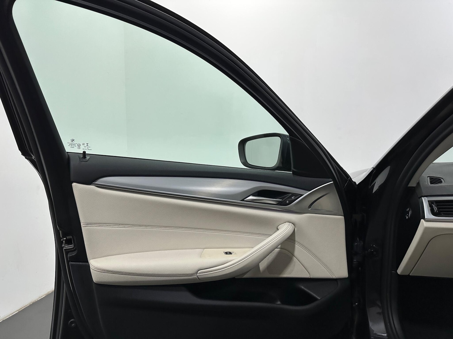 Used BMW 5 Series 2020 for sale - 78087097: Photo 38