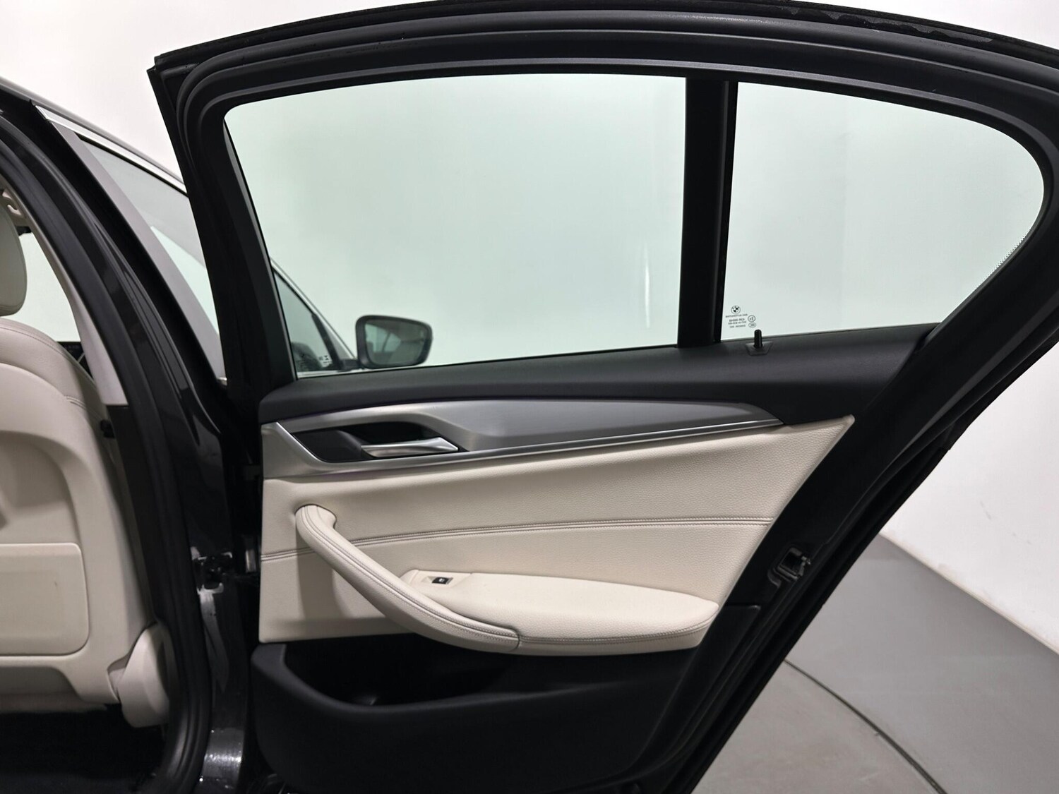 Used BMW 5 Series 2020 for sale - 78087097: Photo 44