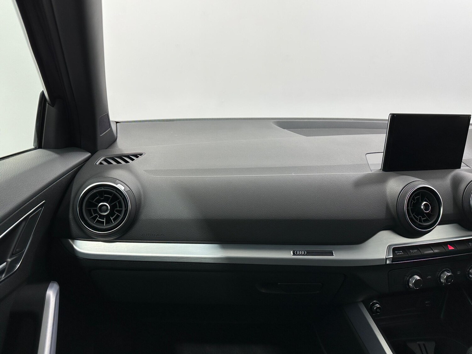 Used Audi Q2 for sale - 77586748: Photo 29