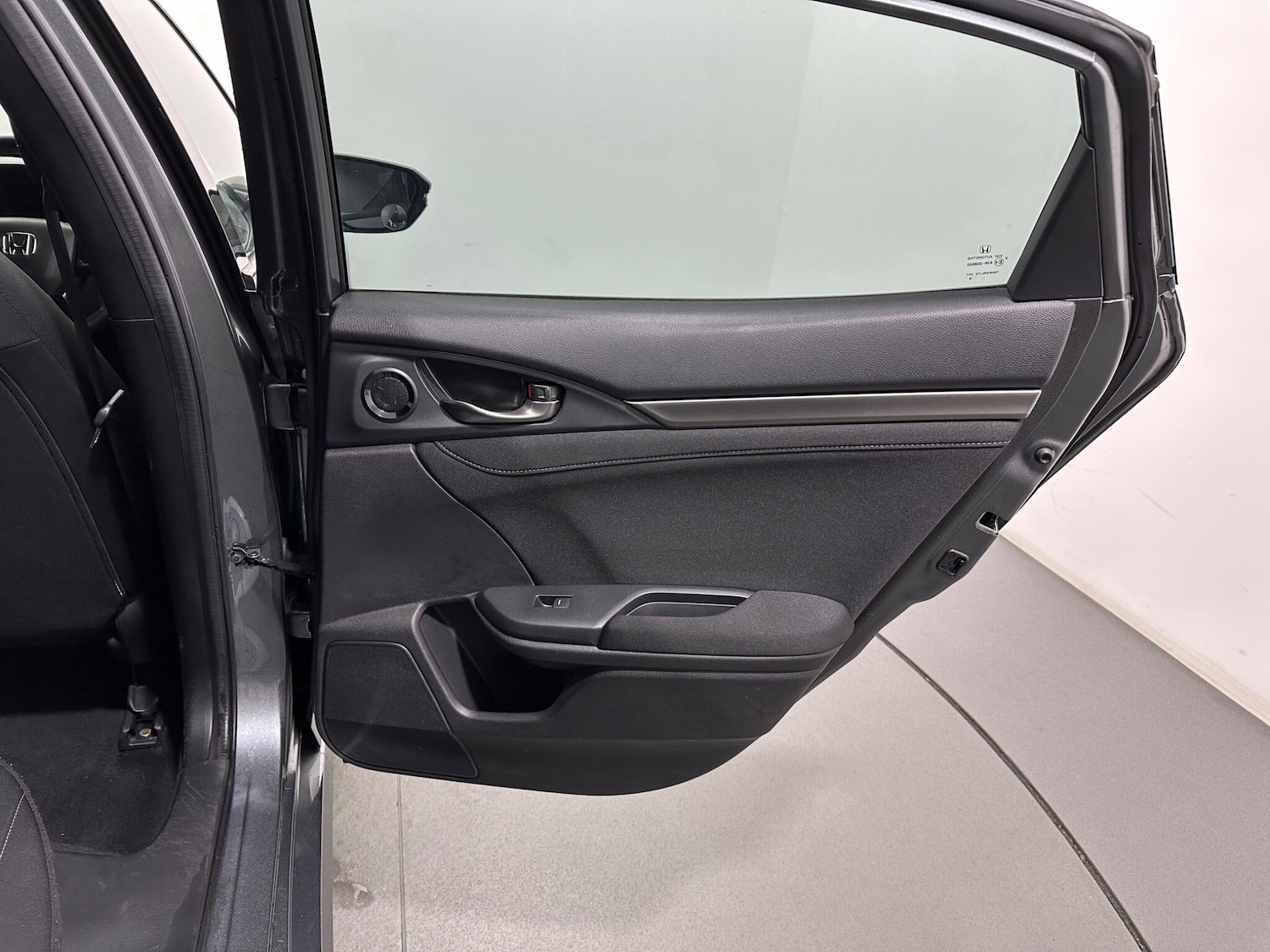 Used Honda Civic 2019 for sale - 77119717: Photo 42