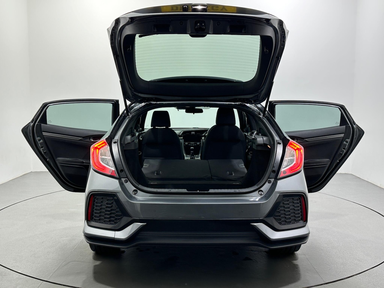 Used Honda Civic 2019 for sale - 77119717: Photo 43