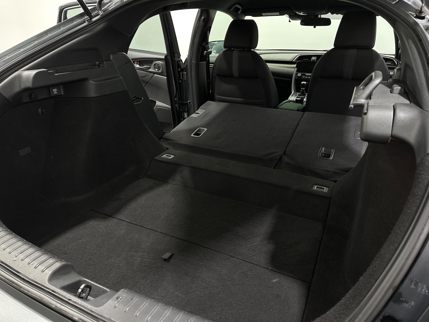 Used Honda Civic 2019 for sale - 77119717: Photo 44