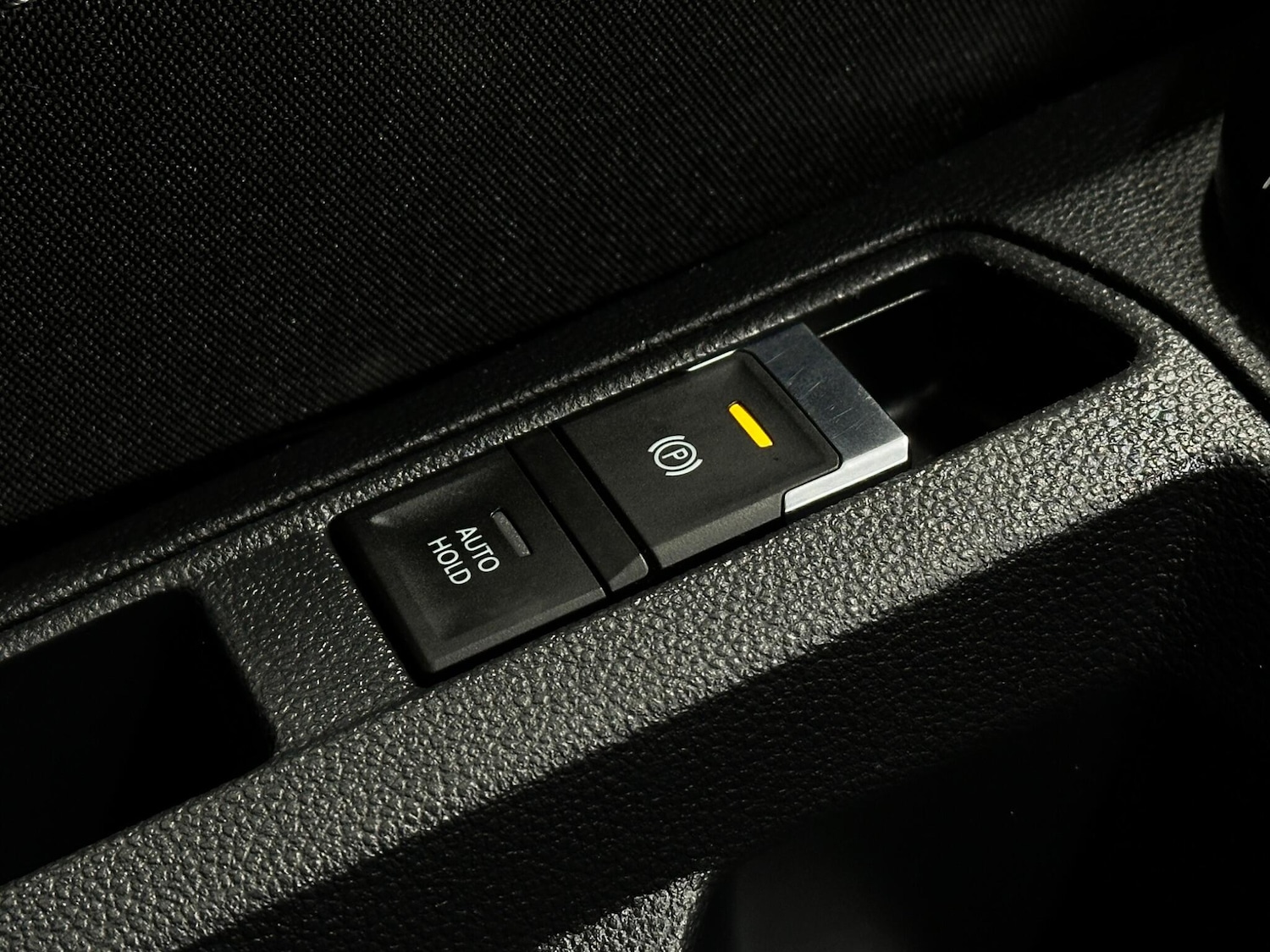 Used Volkswagen T-Roc for sale - 77612531: Photo 20