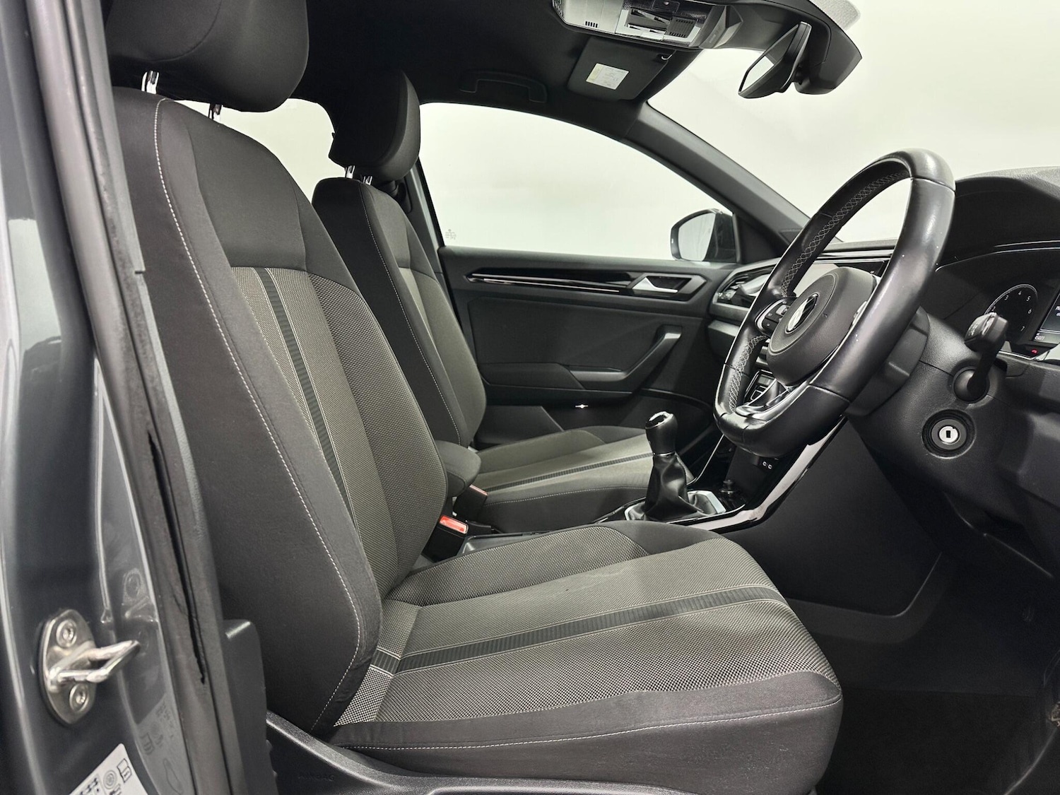 Used Volkswagen T-Roc for sale - 77612531: Photo 30