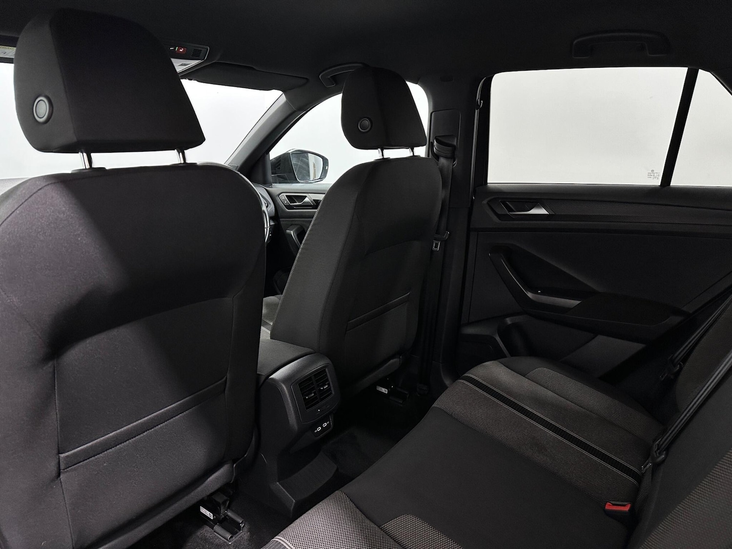 Used Volkswagen T-Roc for sale - 77612531: Photo 38