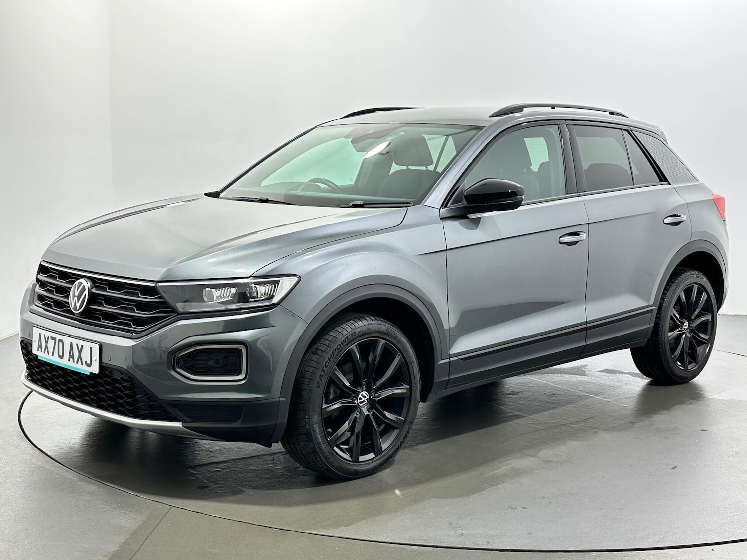 Used Volkswagen T-Roc for sale - 77612531: Photo 4