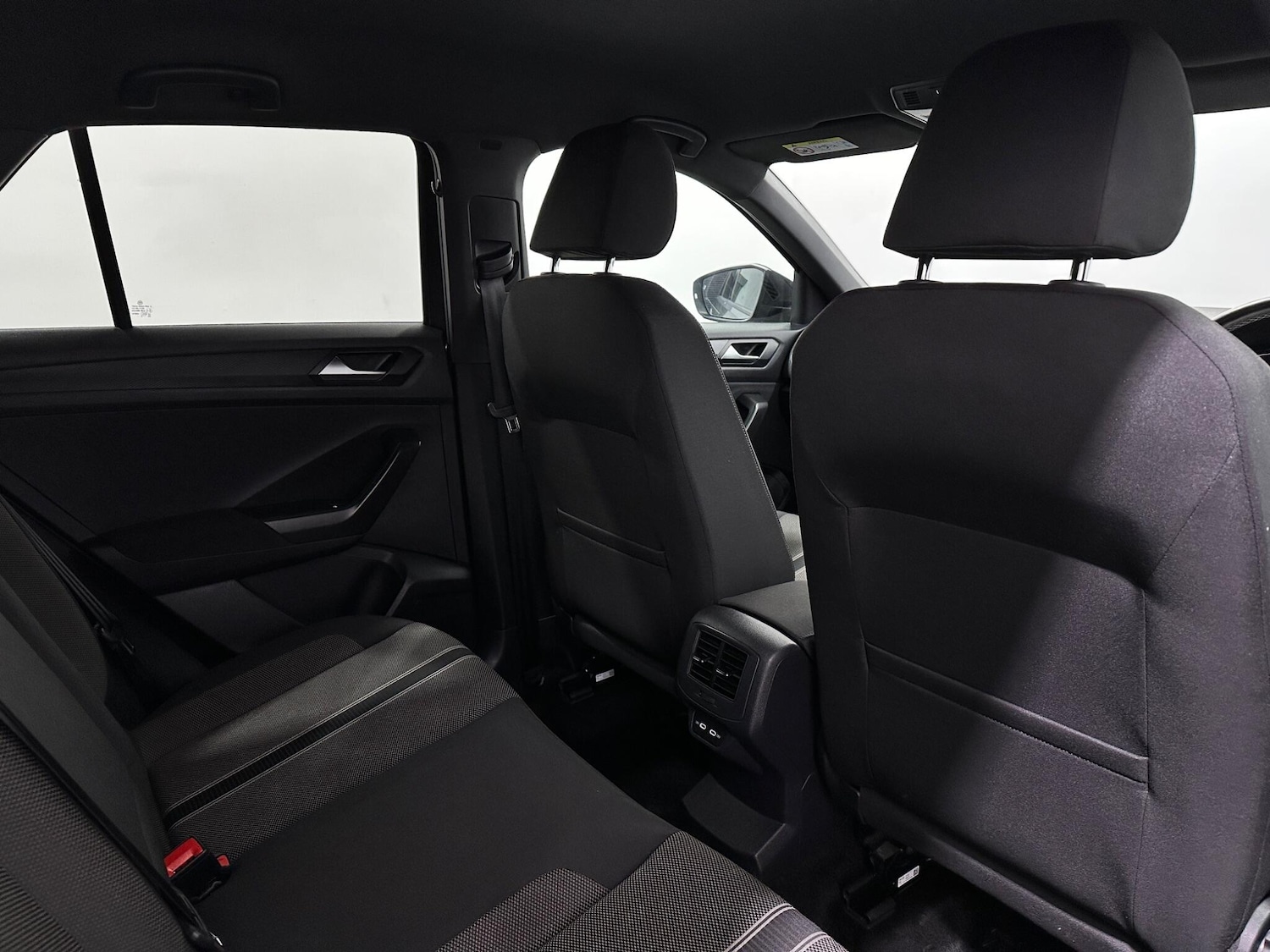 Used Volkswagen T-Roc for sale - 77612531: Photo 41