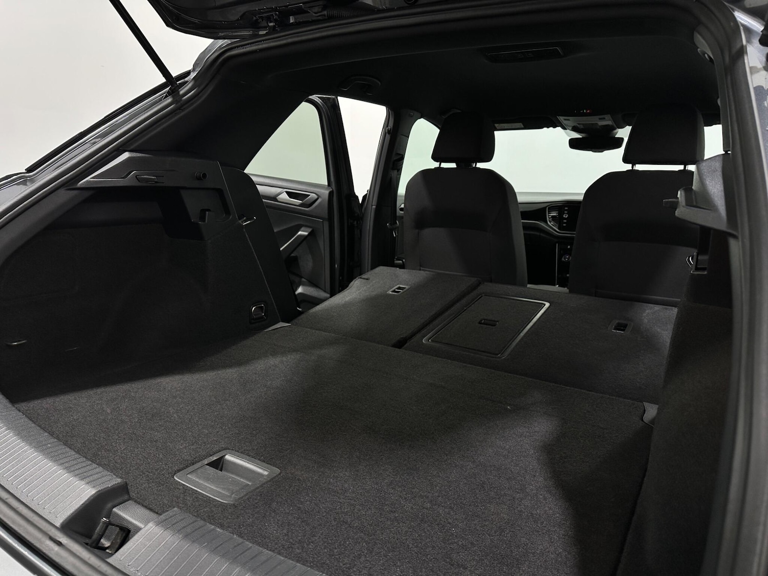 Used Volkswagen T-Roc for sale - 77612531: Photo 45