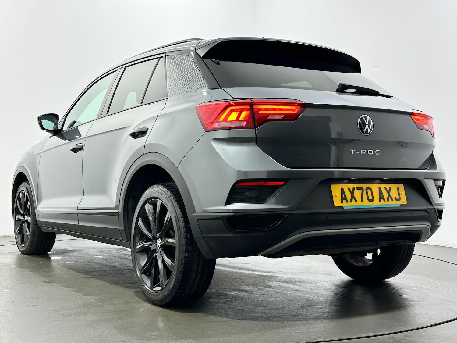 Used Volkswagen T-Roc for sale - 77612531: Photo 48