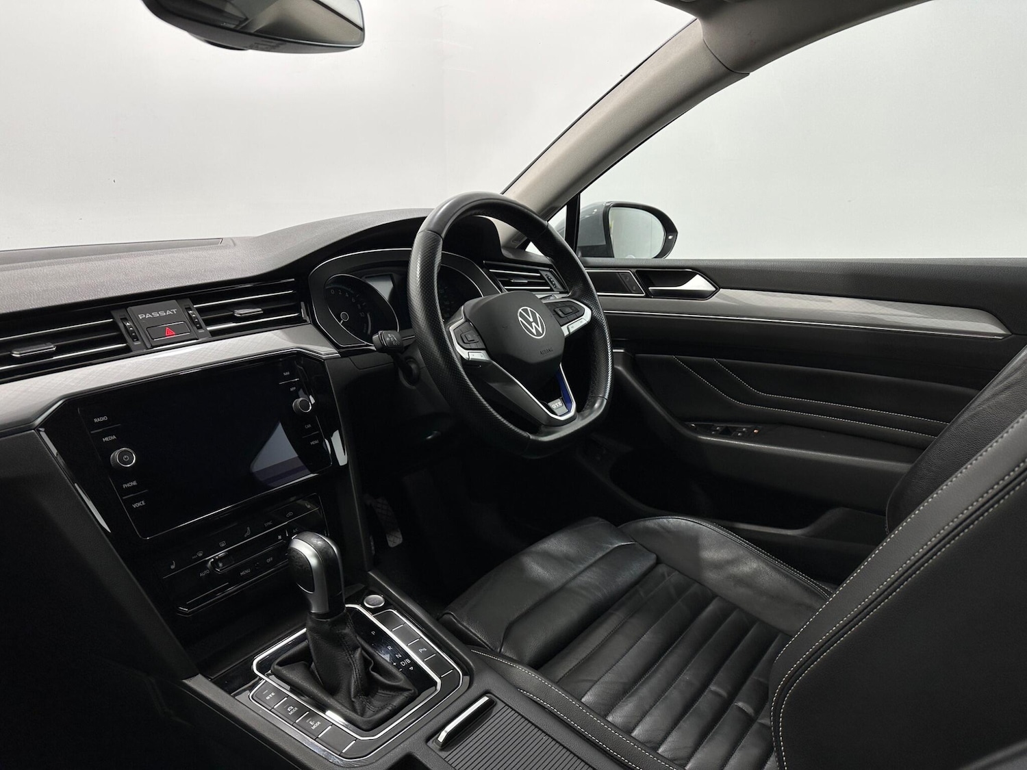 Used Volkswagen Passat 2023 for sale - 78048170: Photo 31