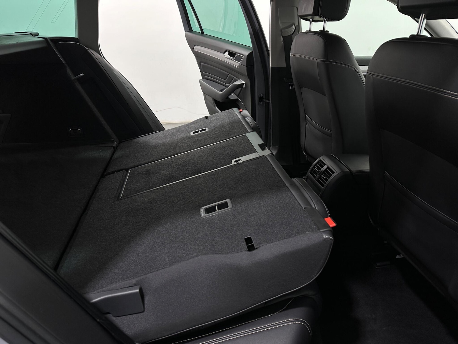 Used Volkswagen Passat 2023 for sale - 78048170: Photo 46