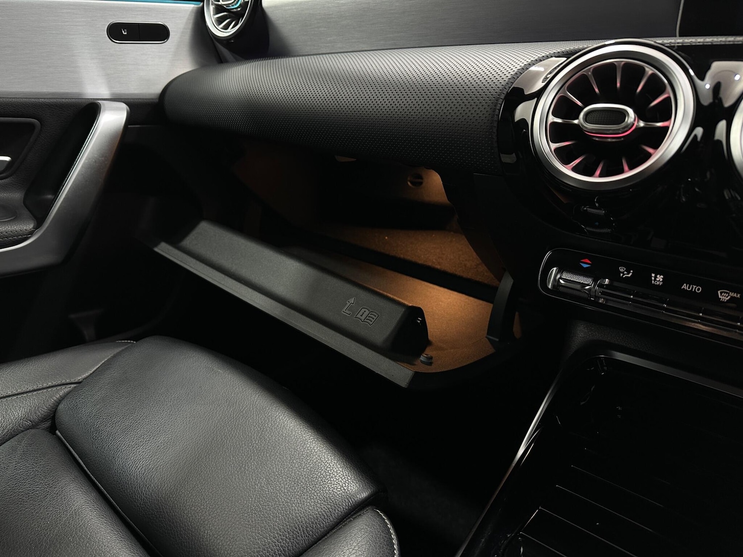 Used Mercedes-Benz A-Class for sale - 77344082: Photo 28