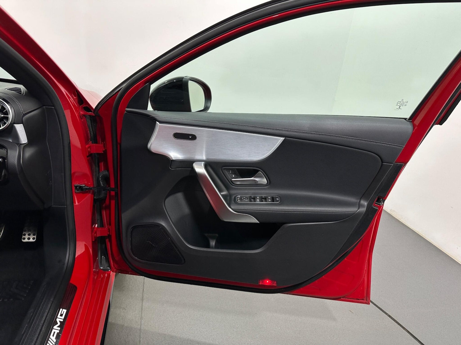 Used Mercedes-Benz A-Class for sale - 77344082: Photo 34