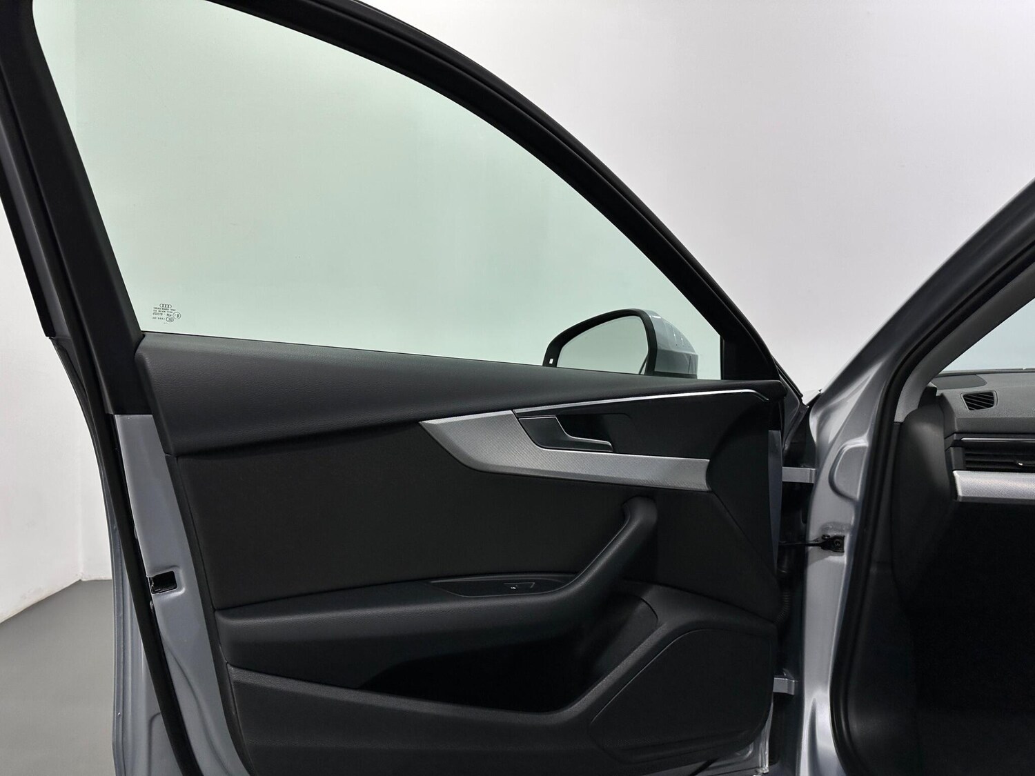 Used Audi A4 2021 for sale - 77722870: Photo 37