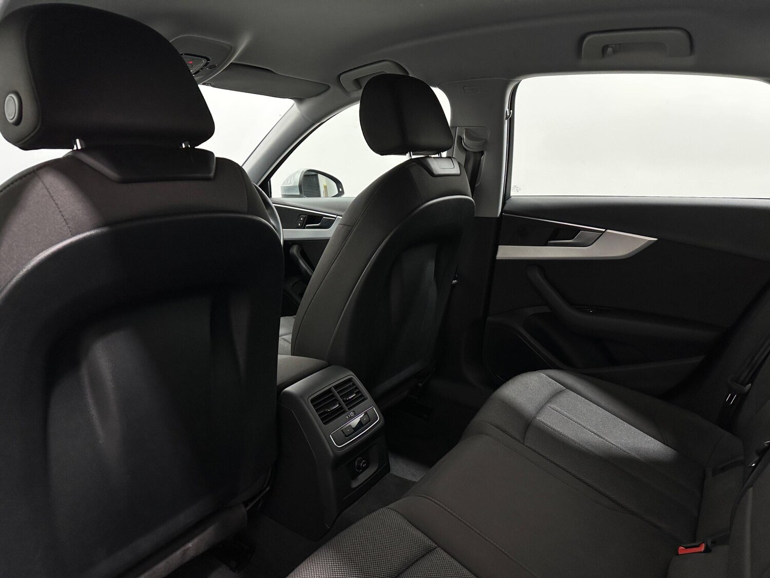 Used Audi A4 2021 for sale - 77722870: Photo 38