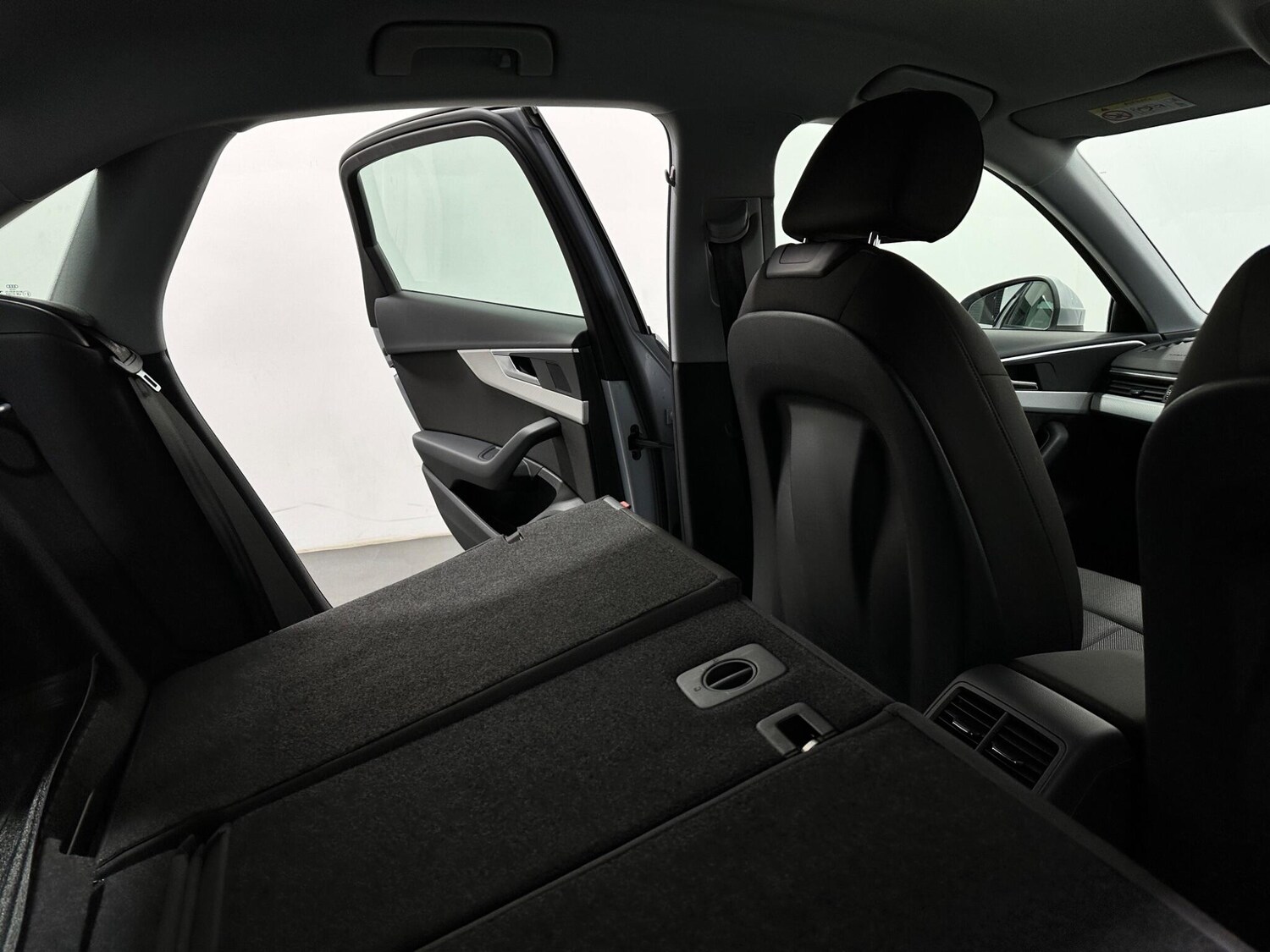 Used Audi A4 2021 for sale - 77722870: Photo 46