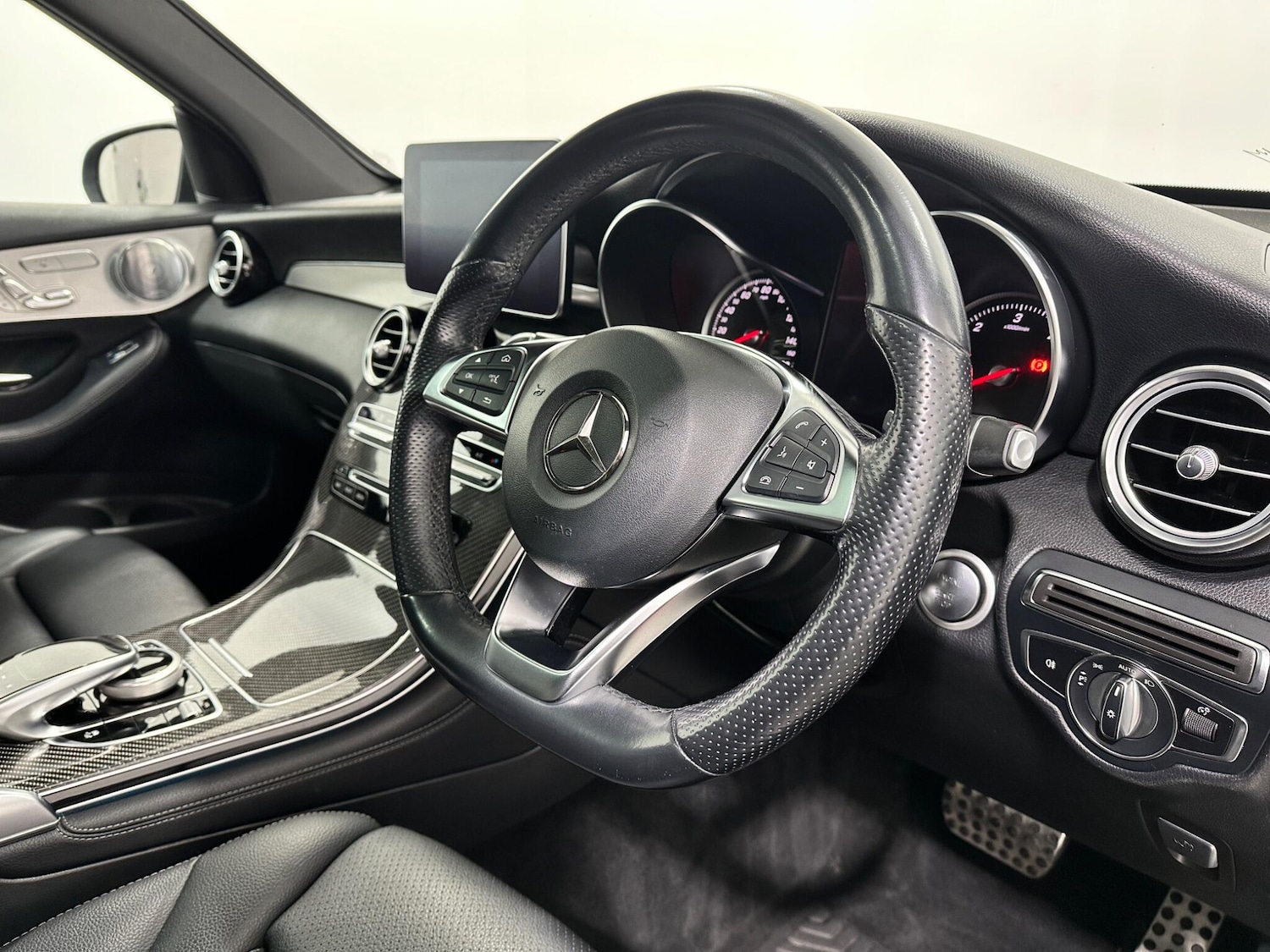 Used Mercedes-Benz GLC 2018 for sale - 77738364: Photo 10