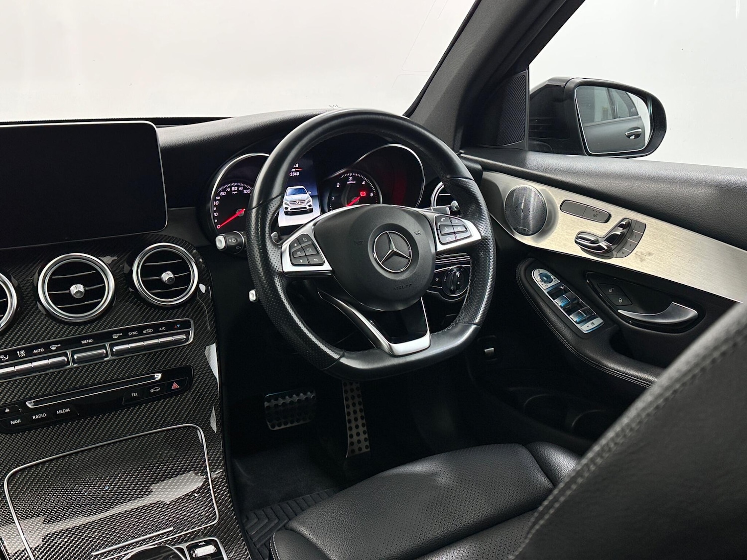 Used Mercedes-Benz GLC 2018 for sale - 77738364: Photo 12