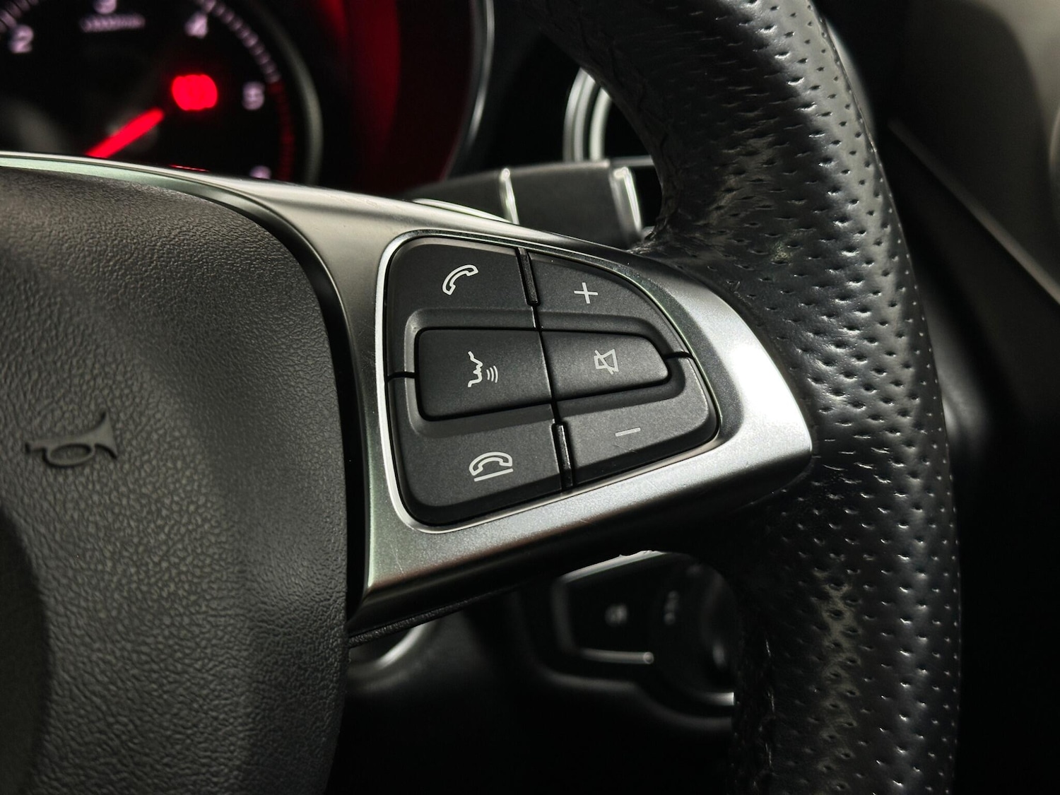 Used Mercedes-Benz GLC 2018 for sale - 77738364: Photo 15