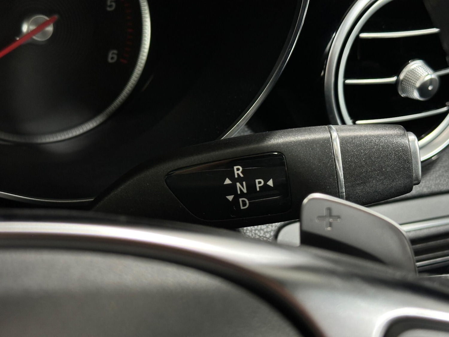 Used Mercedes-Benz GLC 2018 for sale - 77738364: Photo 16