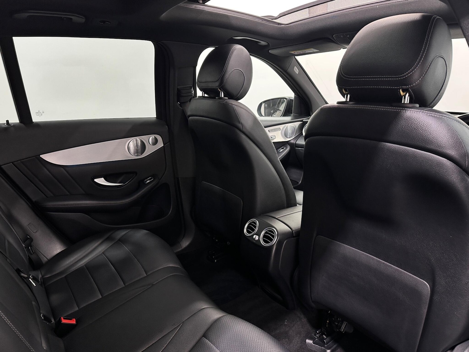 Used Mercedes-Benz GLC 2018 for sale - 77738364: Photo 43