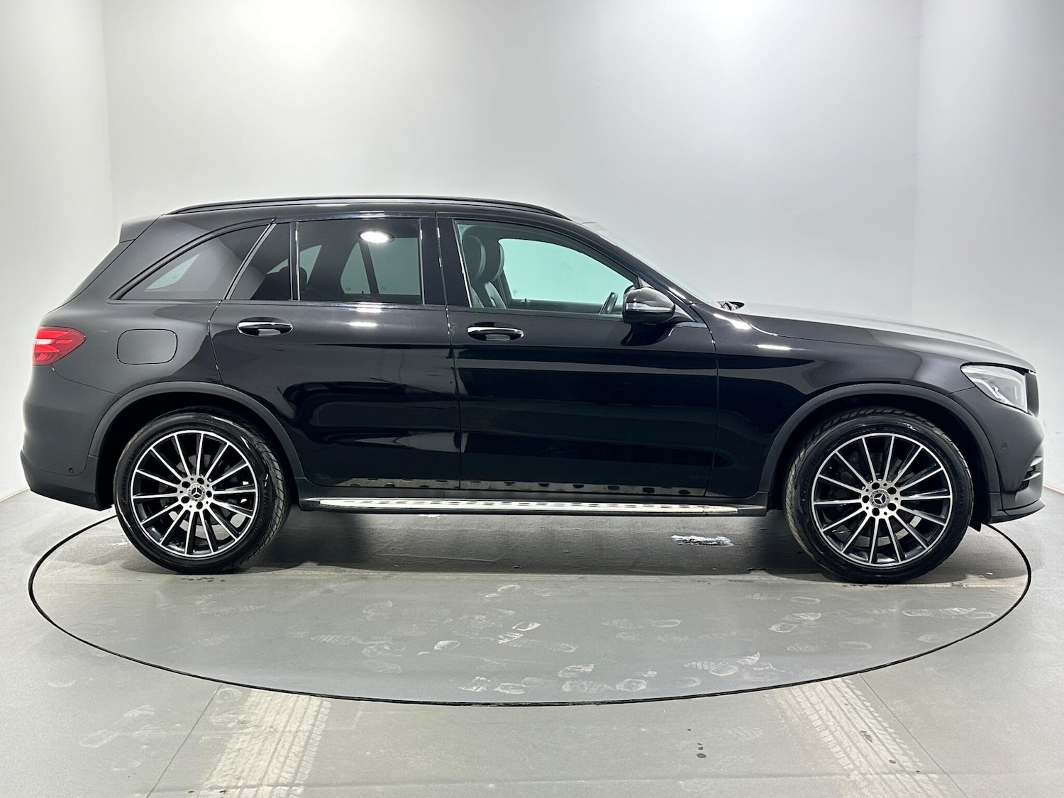 Used Mercedes-Benz GLC 2018 for sale - 77738364: Photo 9