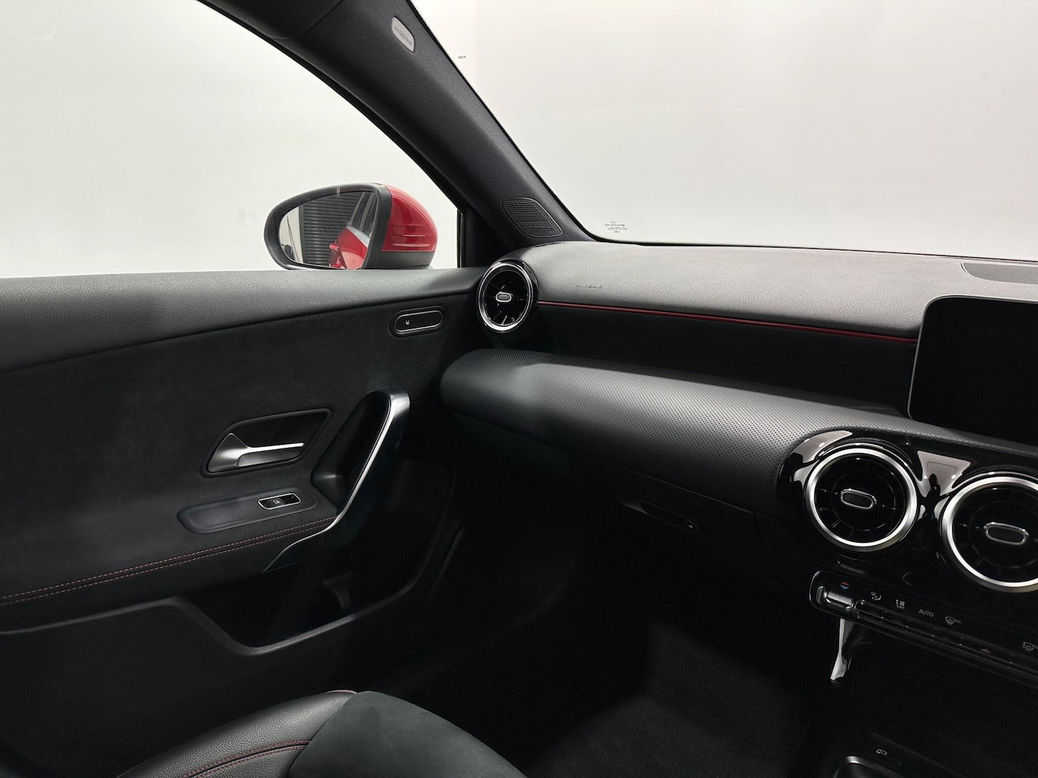 Used Mercedes-Benz A-Class 2019 for sale - 76878998: Photo 25