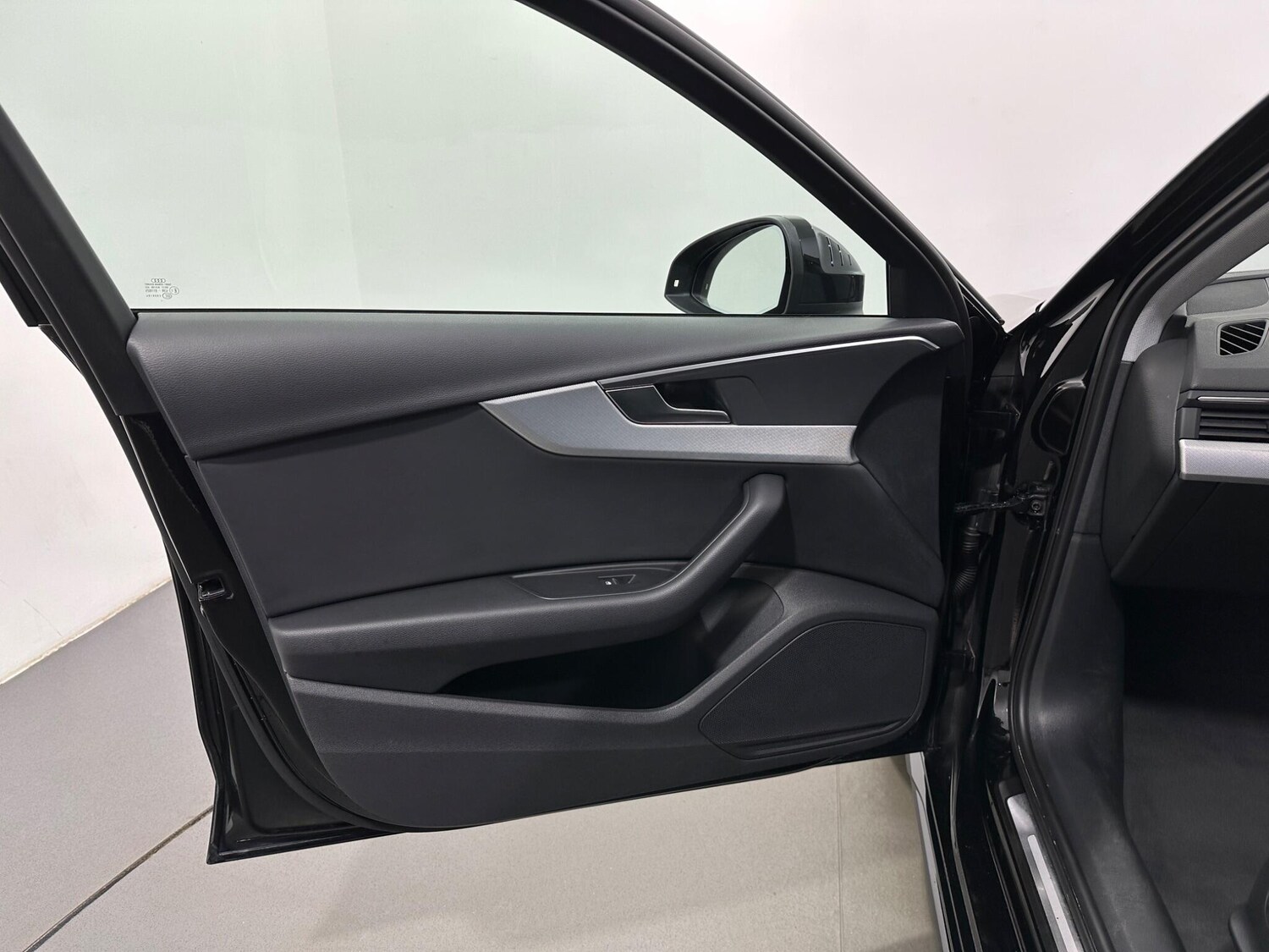 Used Audi A4 2021 for sale - 77400712: Photo 37